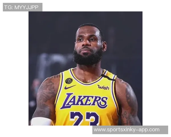 老詹助攻无失误展现团队价值17投仅4中却不减其领袖风范 老詹助攻无失误展现团队价值17投仅4中却不减其领袖风范